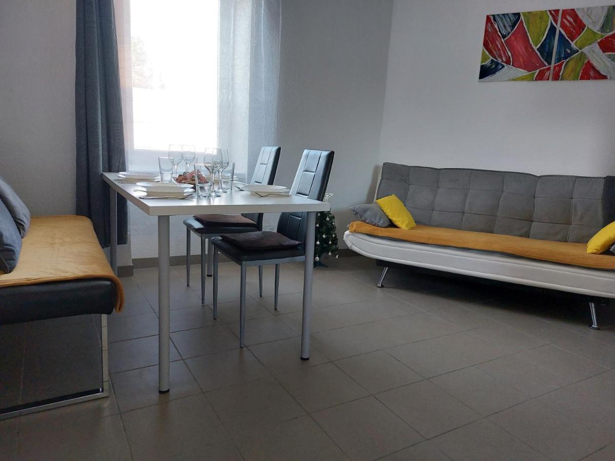 Koller Apartmanhaz Шарвар Екстер'єр фото
