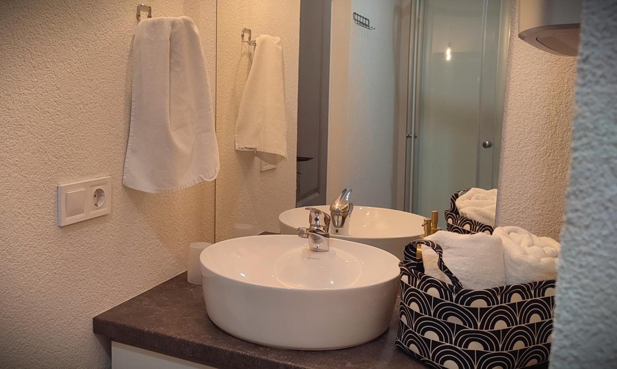 Koller Apartmanhaz Шарвар Екстер'єр фото